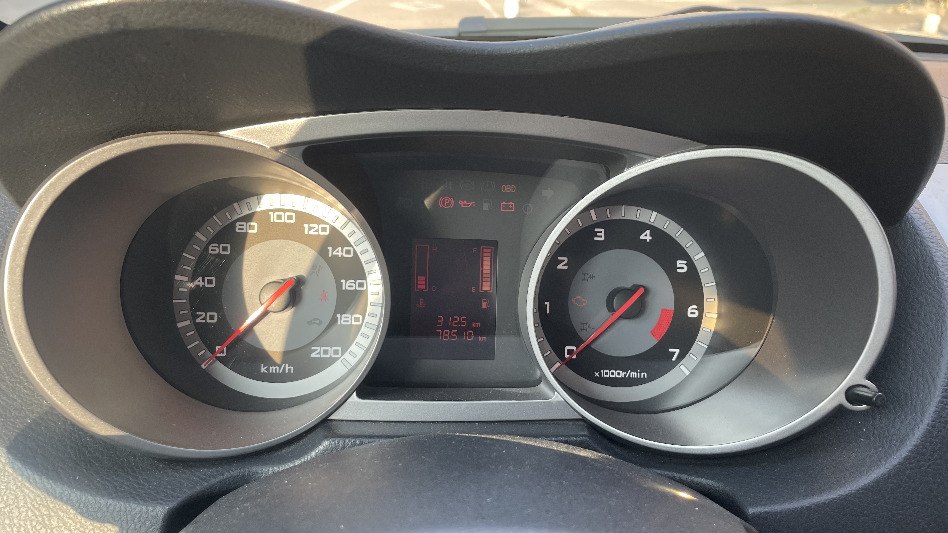 10仪表盘.jpg